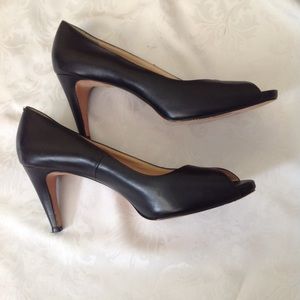Cole Haan Genuine Leather Open Toes Black Heels*11